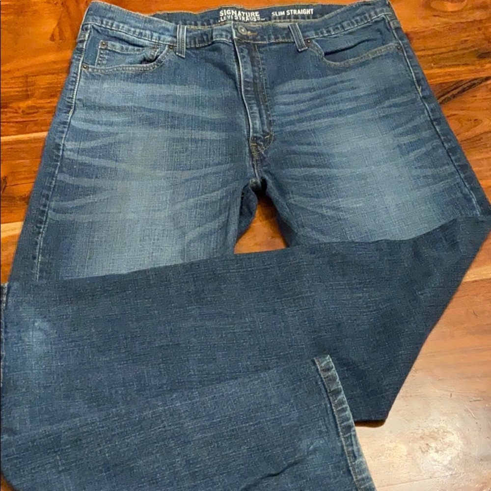 Like new Levi Strauss signature jeans